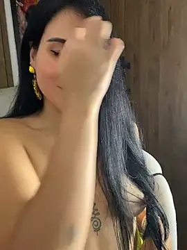 Miaswwe live cam on StripChat