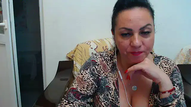 MissElla live cam preview