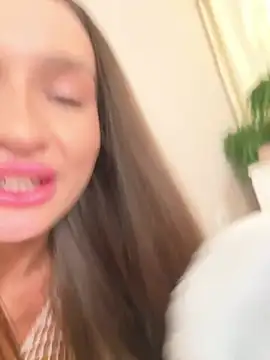 LillyNatty18 webcam