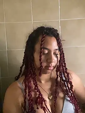 Emilia_Pink live cam preview