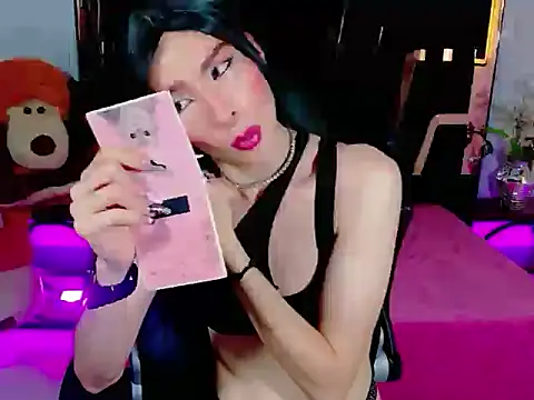 Thamara_Robertss live cam preview