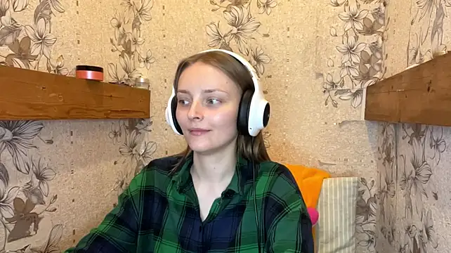 EmyMiu live cam preview