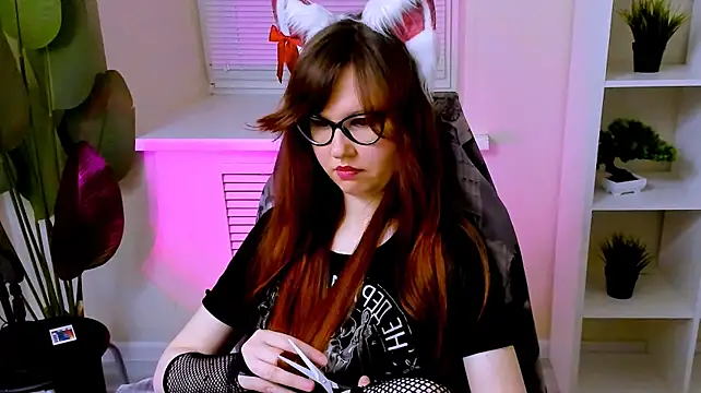 CarolGiggly live cam preview