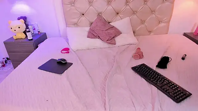 Dulcee_Mariia18 live cam preview