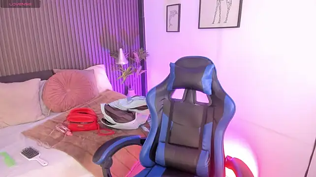 CaeliThalyana live cam preview