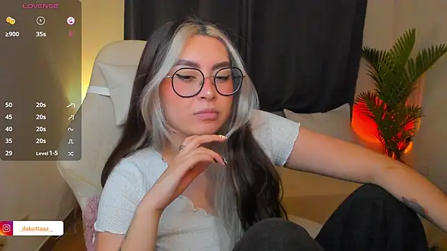 dakottaa_