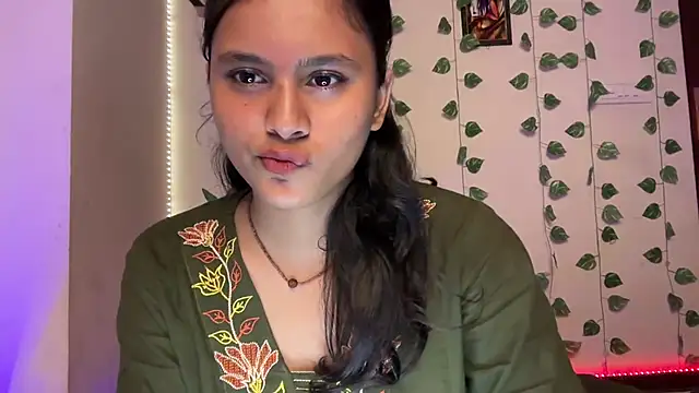 Naira_fit live cam preview