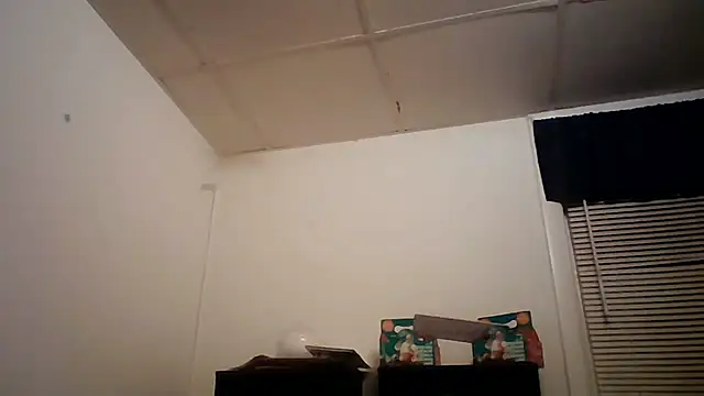 starlight1983 live cam preview