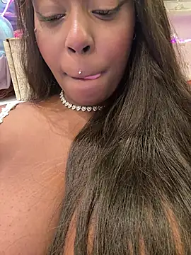 Afroditeeinefavel live cam on StripChat