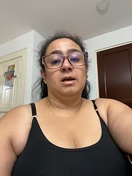 agathaxxx-69 live cam on StripChat