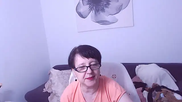 ChristaRose live cam on StripChat