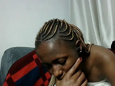 pretty_doll04 live cam on StripChat