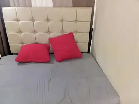 Shanefoxx live cam on StripChat