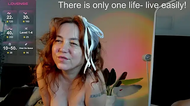Kira_Adler live cam preview