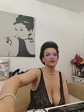 RebeccaNoble live cam preview