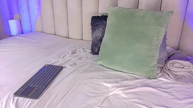 nahomi_campbell live sex cam