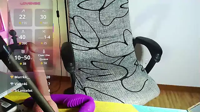 Hannah_Kiim live cam on StripChat
