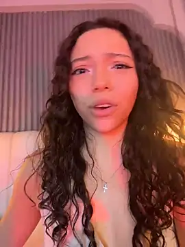 Mia_honey3