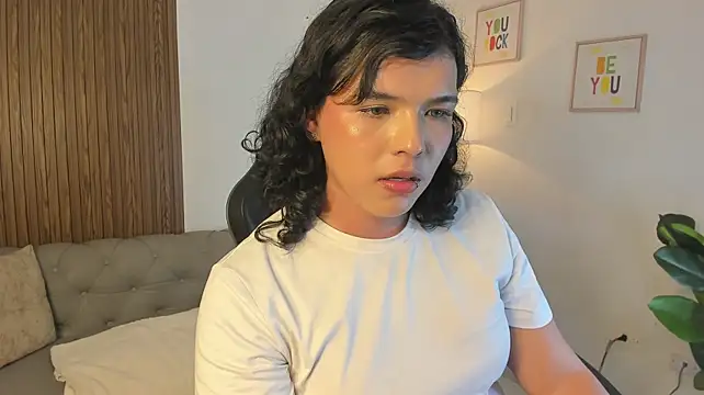 sammybrunette1 live cam on StripChat