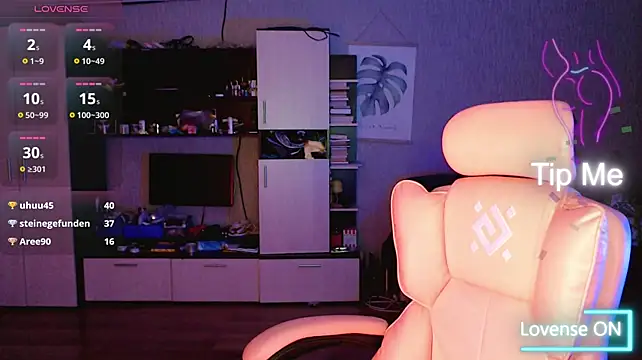 mischellemeow13