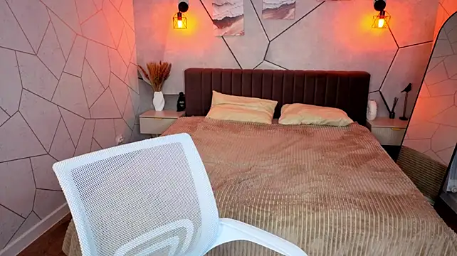 Miya_Reed0