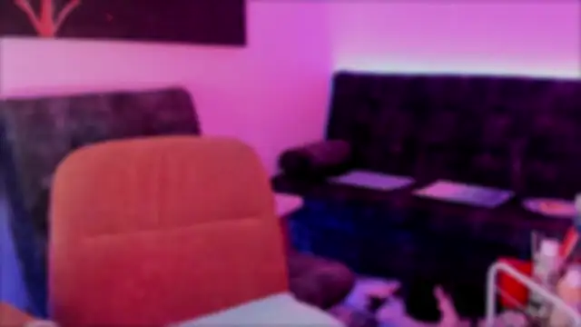 LorenRosse live cam on StripChat