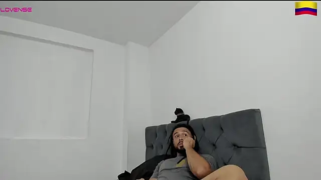 Louis_marley__ live cam preview