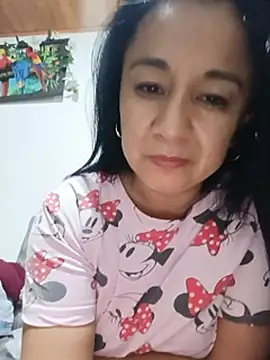 _Dr-Luna_1 live cam on StripChat