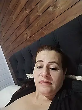 Dominy_Anklet live cam on StripChat