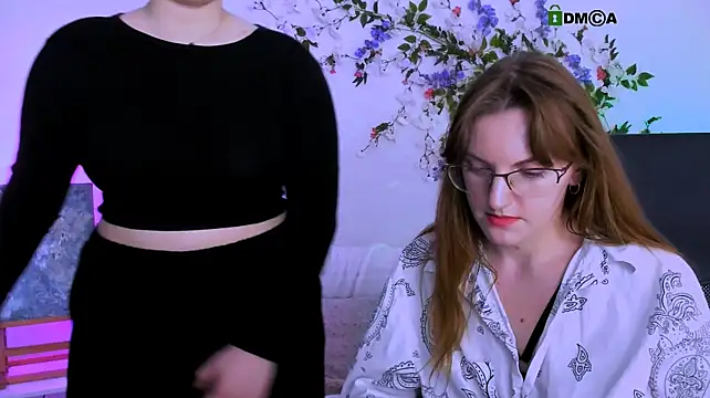 nikole_kitt live cam preview