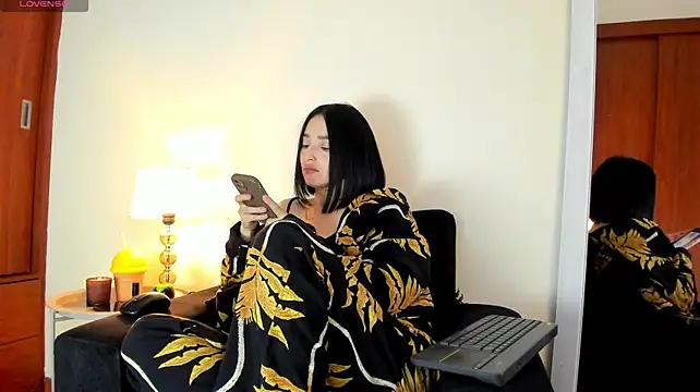 victoria__lace_