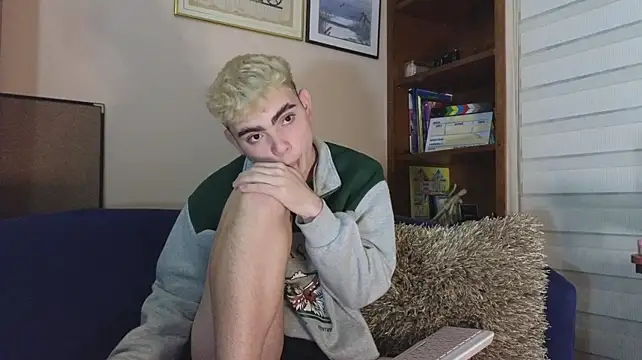 lukeboyce33 live cam preview