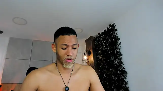 B_Wild live cam on StripChat