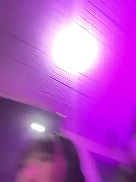 Melody_rousse__ live cam preview