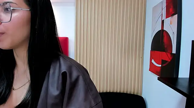 Luna_Millers live cam preview
