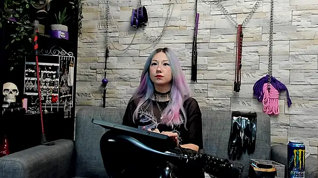 Miss_Kaz live cam preview