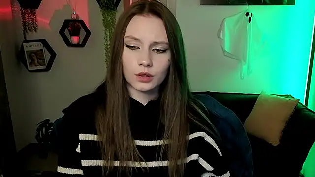 ElodieRenaud live cam preview