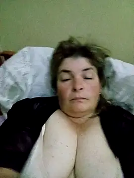 GentlePoison05921 live cam preview