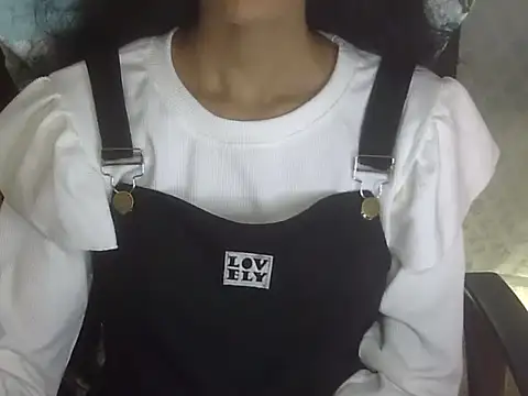 Ruhi_Kh live cam preview