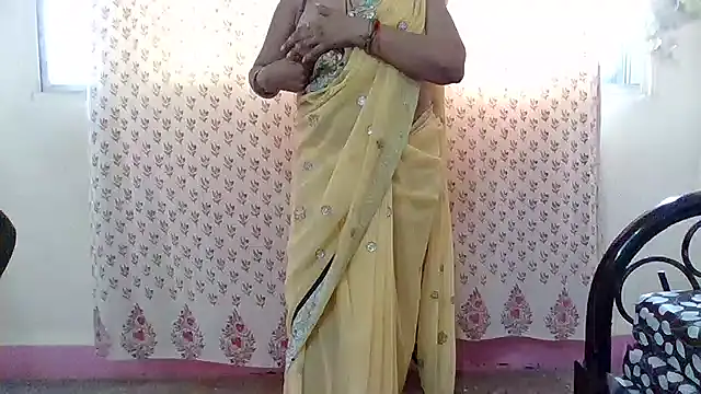 NautyBabe live cam preview
