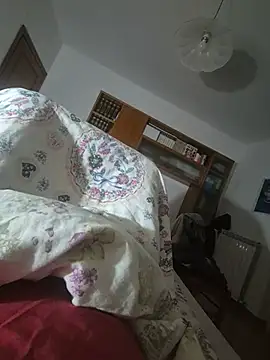 Luigi917 live cam on StripChat
