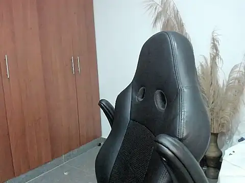 evansdark01 live cam on StripChat