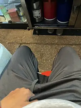 andres_boy252 (M twink) - Standing up, pull down your pants