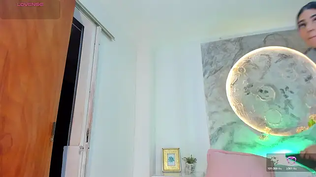 BellaaStorm live cam preview