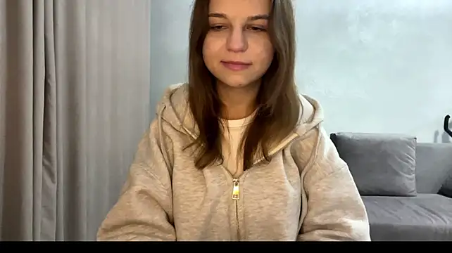 HwaTrippel live cam preview
