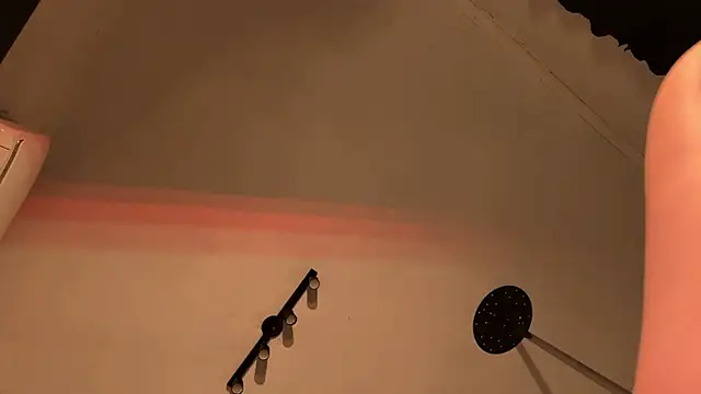 Capriciousmiyah live cam preview