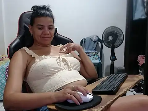 Adriana_0312 live cam preview