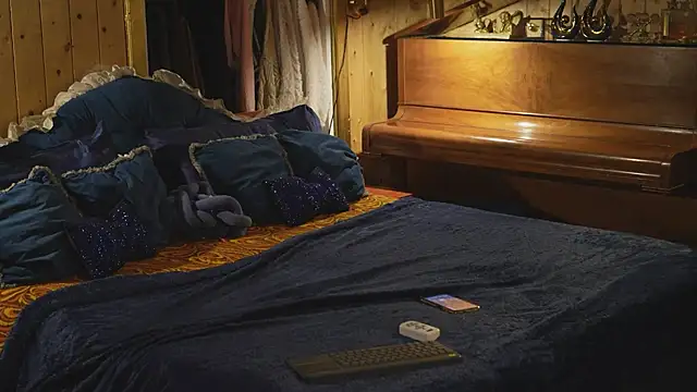 VanessaDoyle live cam preview