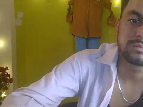 Stubborndesiboy live cam preview
