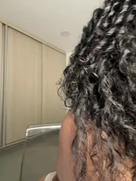 Curlyierr big ass webcam model